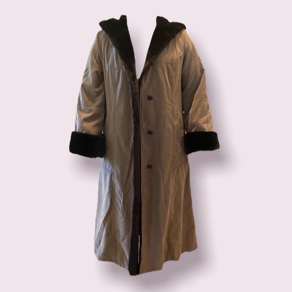 UTEX Fur Trench coat - Picture 1 of 12
